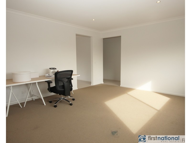 14 Kelton Avenue, Clyde North VIC 3978