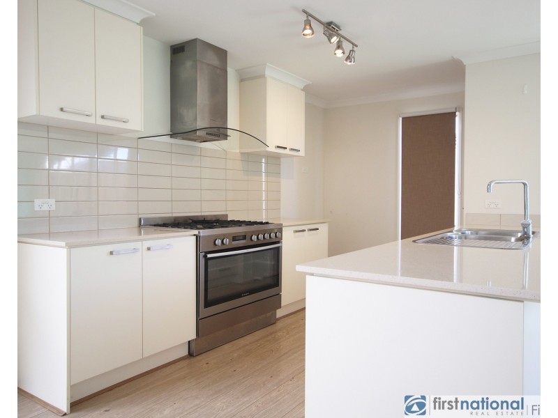 9 Annabella Street, Cranbourne East VIC 3977