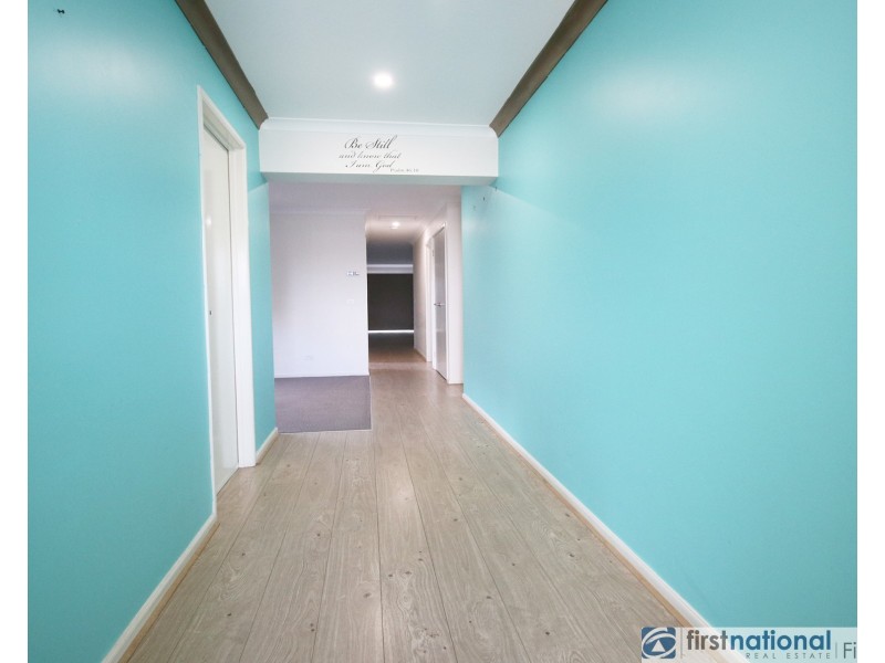 9 Annabella Street, Cranbourne East VIC 3977