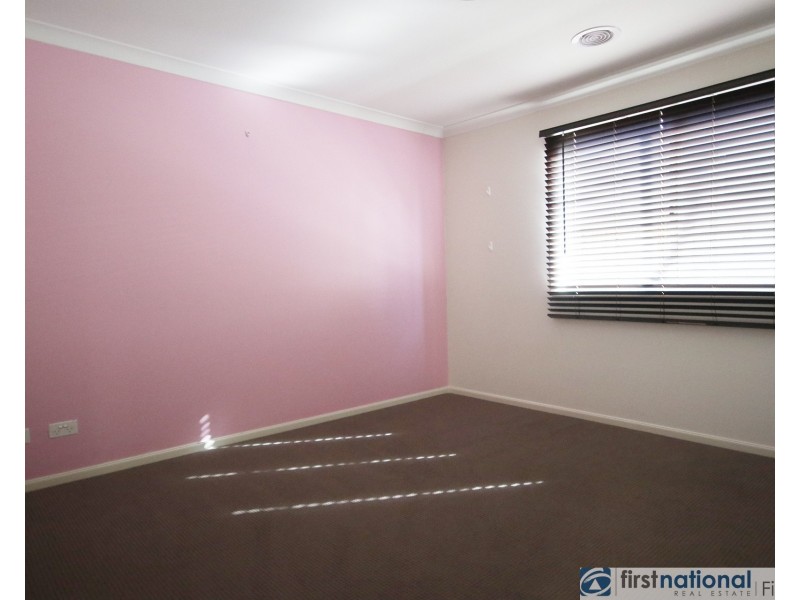 9 Annabella Street, Cranbourne East VIC 3977