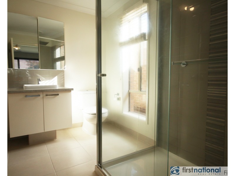 9 Annabella Street, Cranbourne East VIC 3977