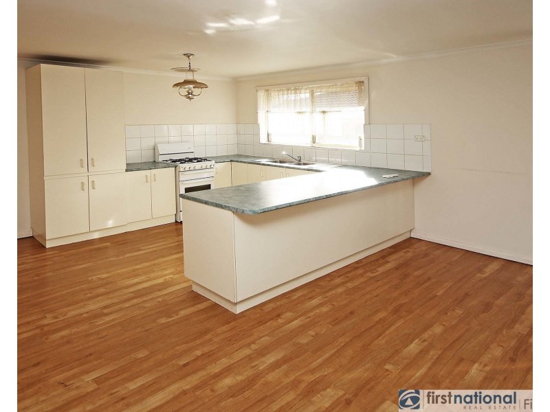 2/25 Rouse Street, Cranbourne VIC 3977