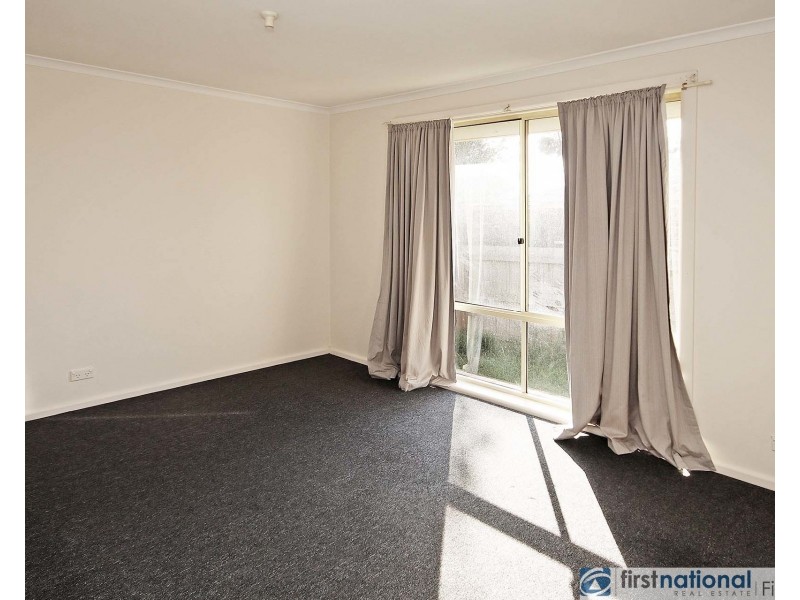 2/25 Rouse Street, Cranbourne VIC 3977