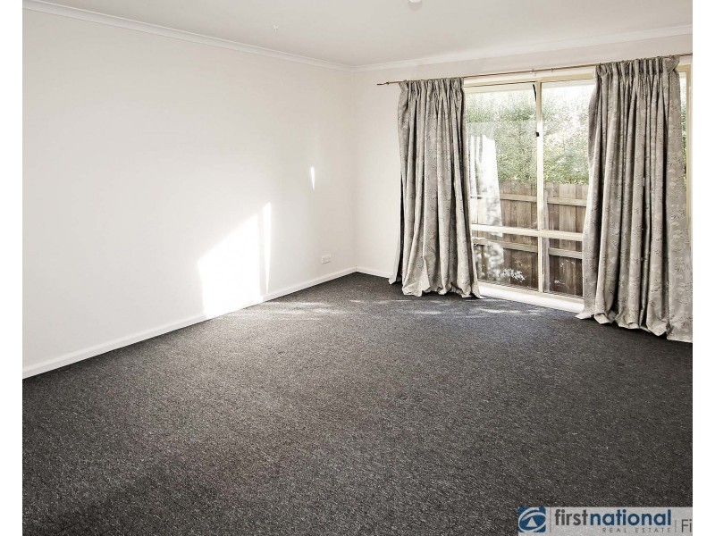 2/25 Rouse Street, Cranbourne VIC 3977