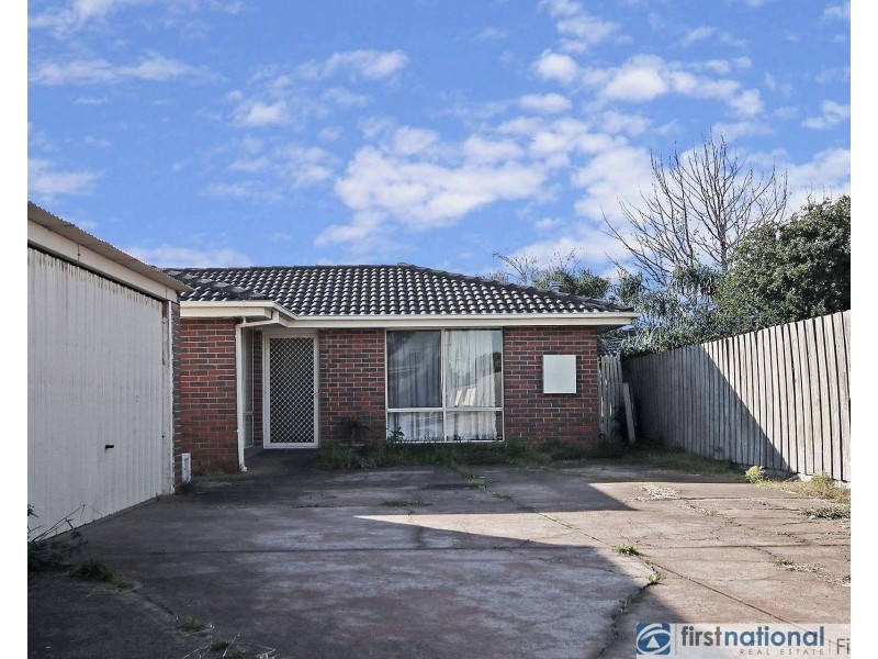 2/25 Rouse Street, Cranbourne VIC 3977