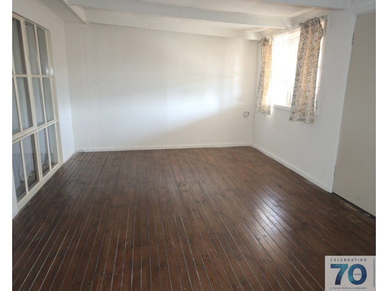 9 Highview Avenue, Cranbourne VIC 3977