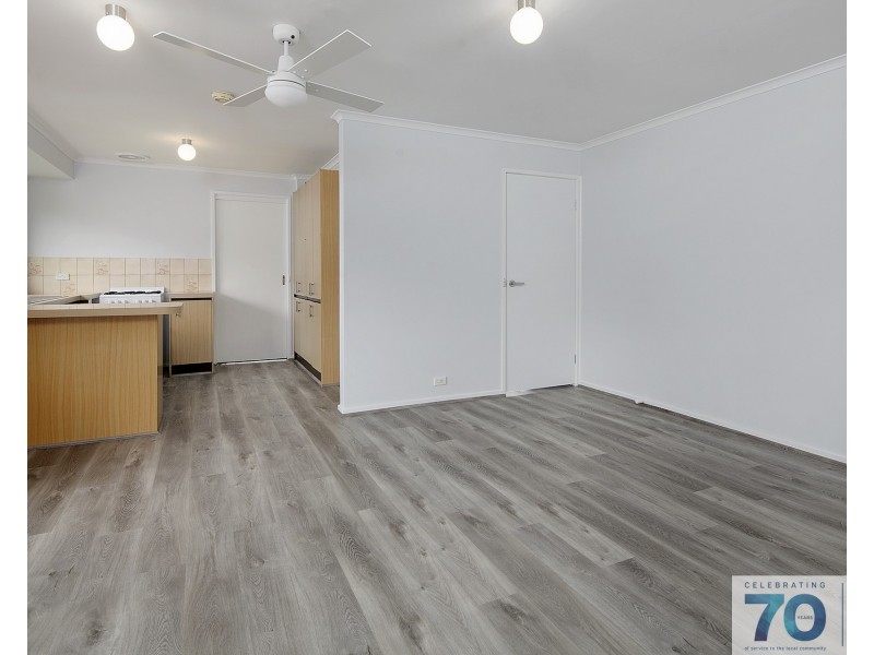 8 Bundjil Court, Cranbourne VIC 3977