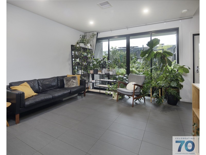 12B Alarah Boulevard, Cranbourne West VIC 3977