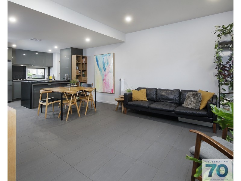 12B Alarah Boulevard, Cranbourne West VIC 3977