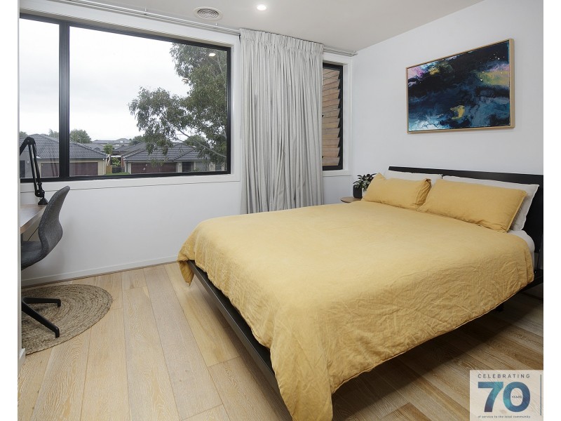 12B Alarah Boulevard, Cranbourne West VIC 3977