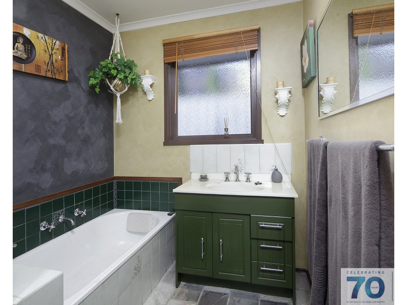 19 Baystone Drive, Cranbourne VIC 3977