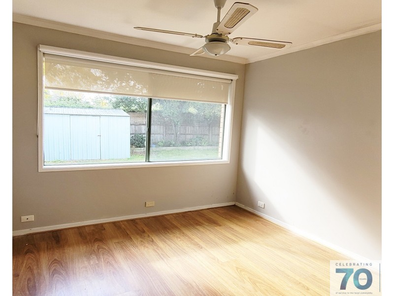 16 Neptune Place, Cranbourne West VIC 3977