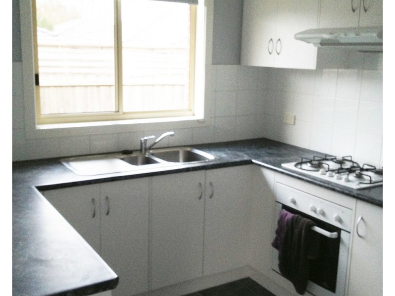 2/4-6 William Street, Cranbourne VIC 3977