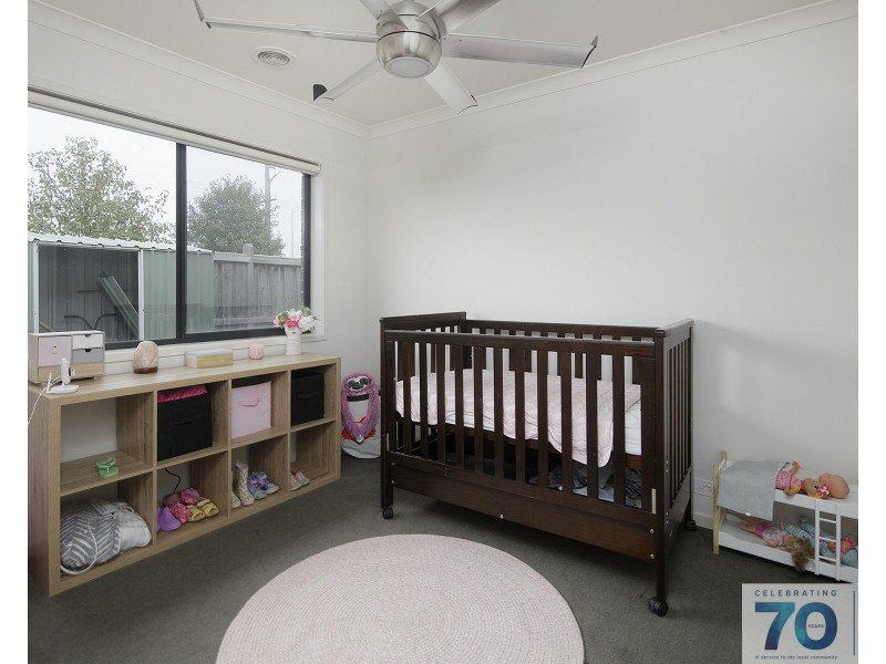 30 Saloon Circuit, Clyde North VIC 3978