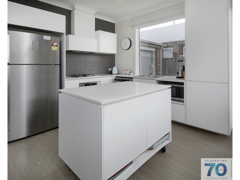 9 Daws Street, Cranbourne East VIC 3977