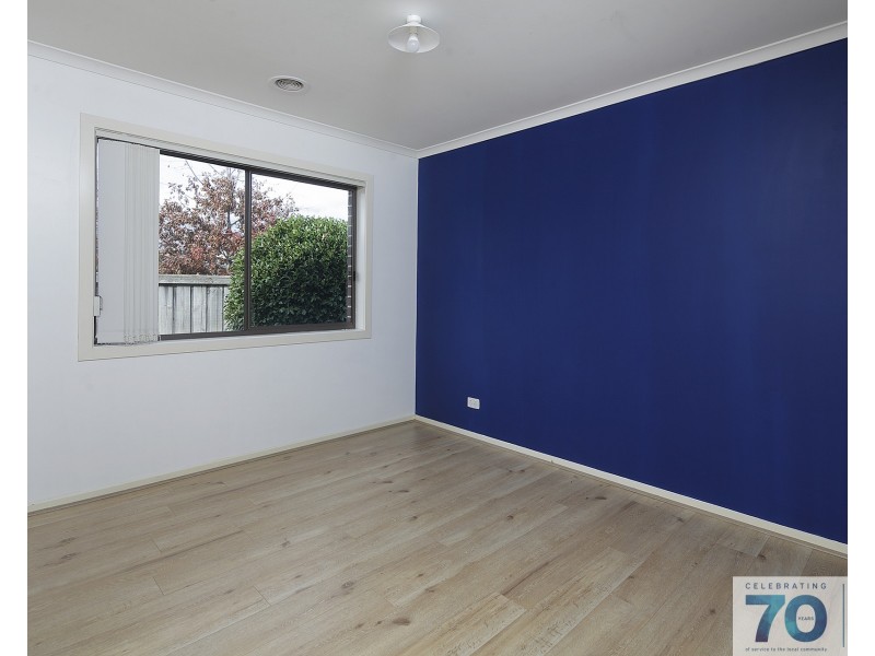 9 Evesham Street, Cranbourne North VIC 3977