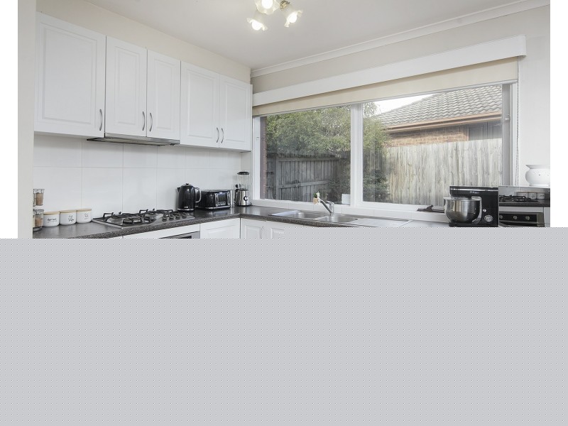 24 Ruffy Drive, Cranbourne VIC 3977