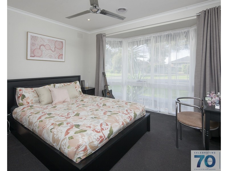 24 Ruffy Drive, Cranbourne VIC 3977