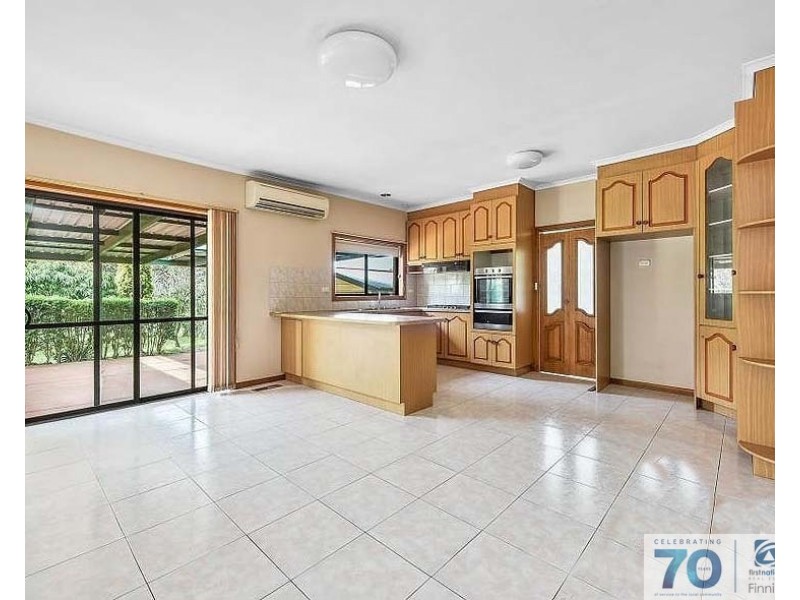 18 Olive Road, Devon Meadows VIC 3977