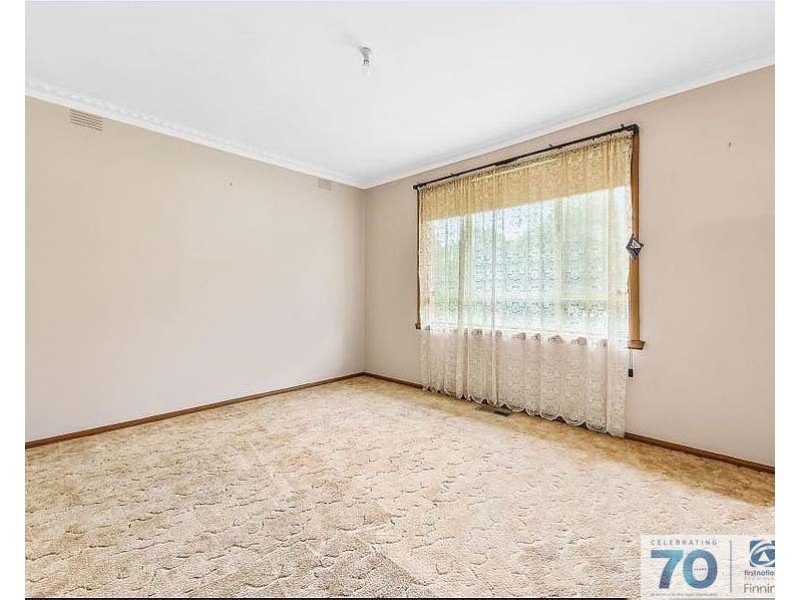 18 Olive Road, Devon Meadows VIC 3977