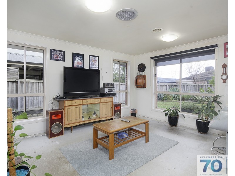 9 Dryandra Place, Cranbourne VIC 3977