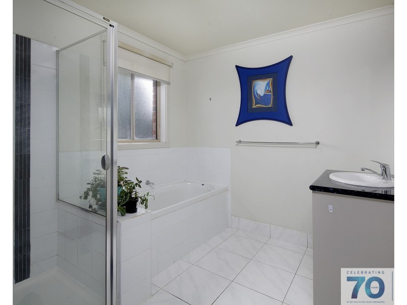 9 Dryandra Place, Cranbourne VIC 3977