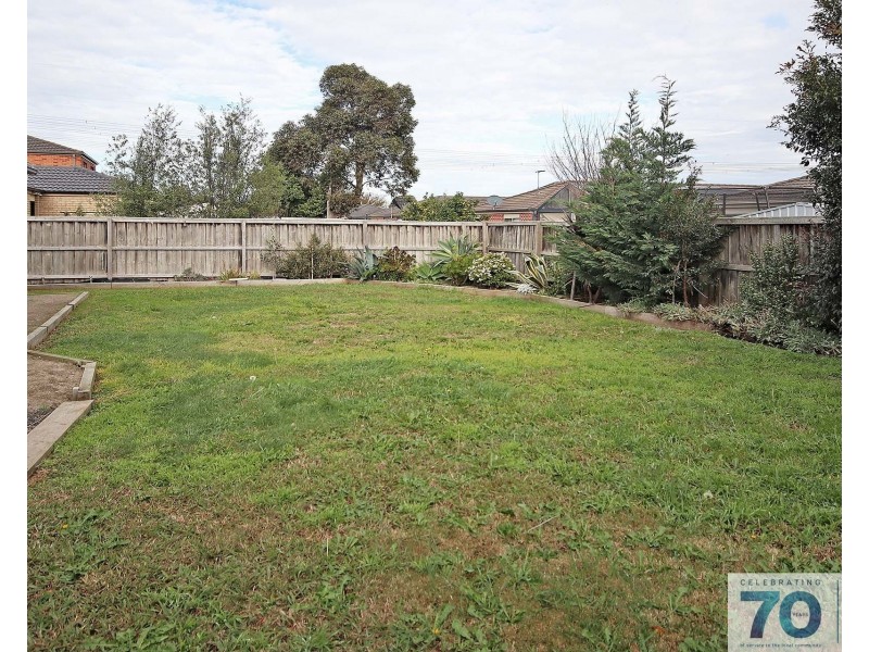 9 Dryandra Place, Cranbourne VIC 3977