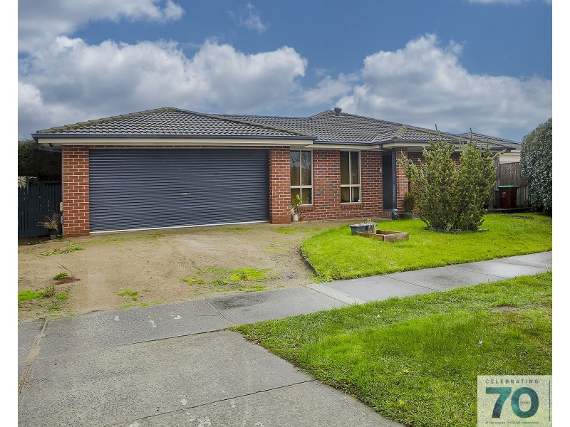9 Dryandra Place, Cranbourne VIC 3977