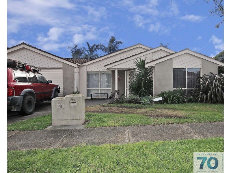 44 Willora Crescent, Cranbourne West VIC 3977