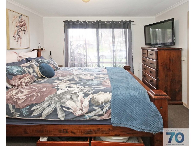 44 Willora Crescent, Cranbourne West VIC 3977