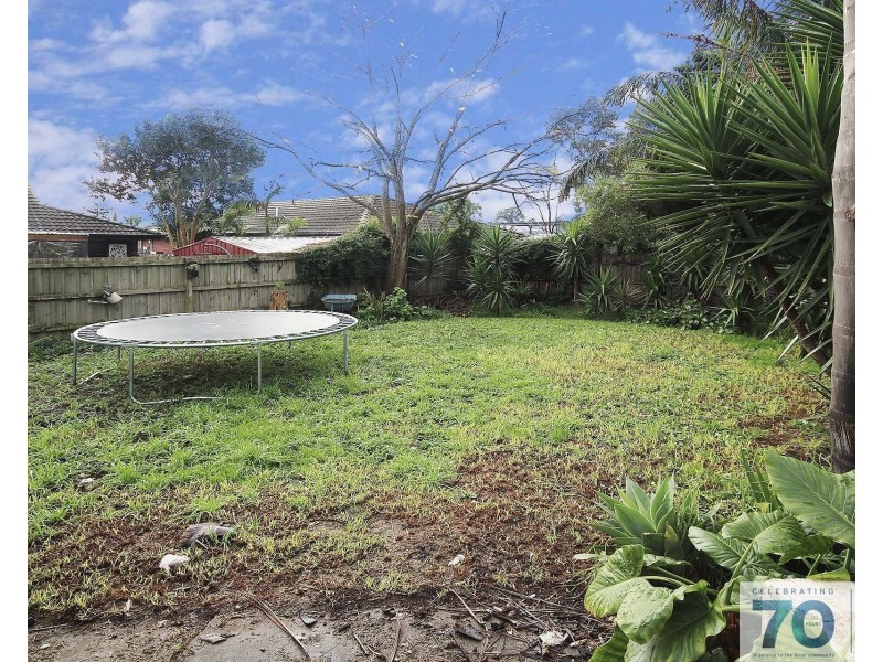 44 Willora Crescent, Cranbourne West VIC 3977