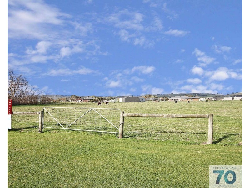 18 Hade Avenue, Bass VIC 3991