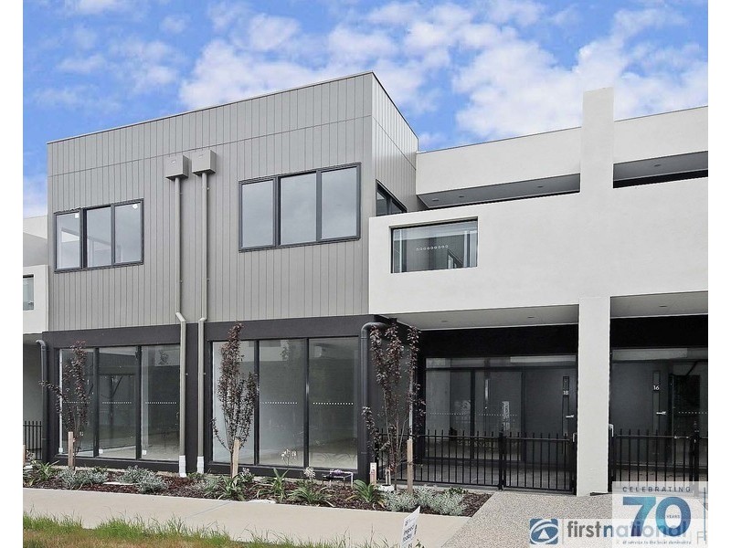 8 Push Pea Way, Cranbourne West VIC 3977