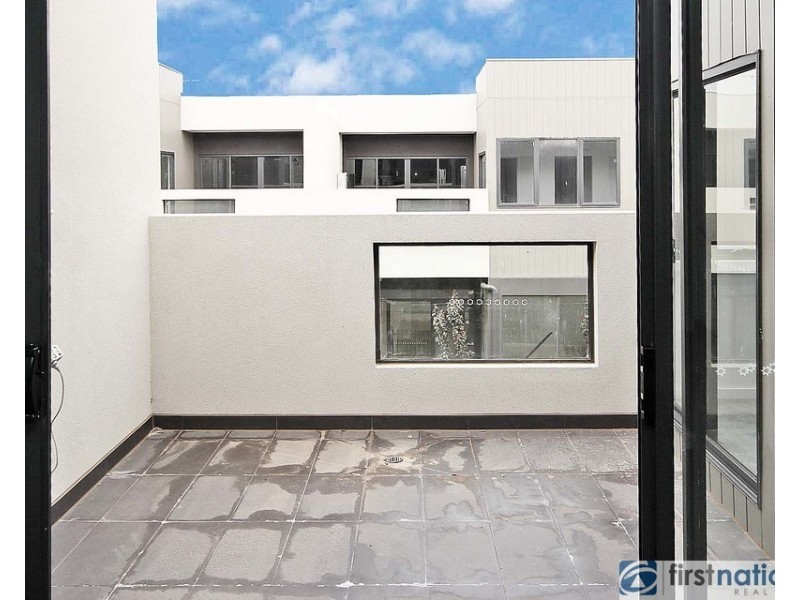 8 Push Pea Way, Cranbourne West VIC 3977