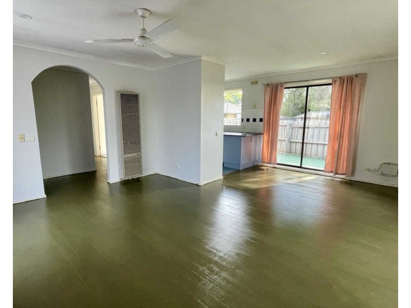 17 Rosalie Avenue, Cranbourne VIC 3977