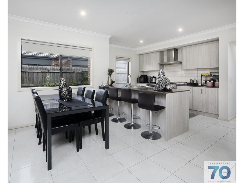 3 Pony Court, Cranbourne East VIC 3977