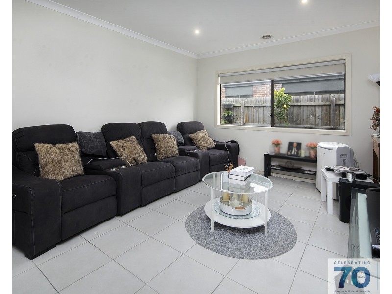 3 Pony Court, Cranbourne East VIC 3977