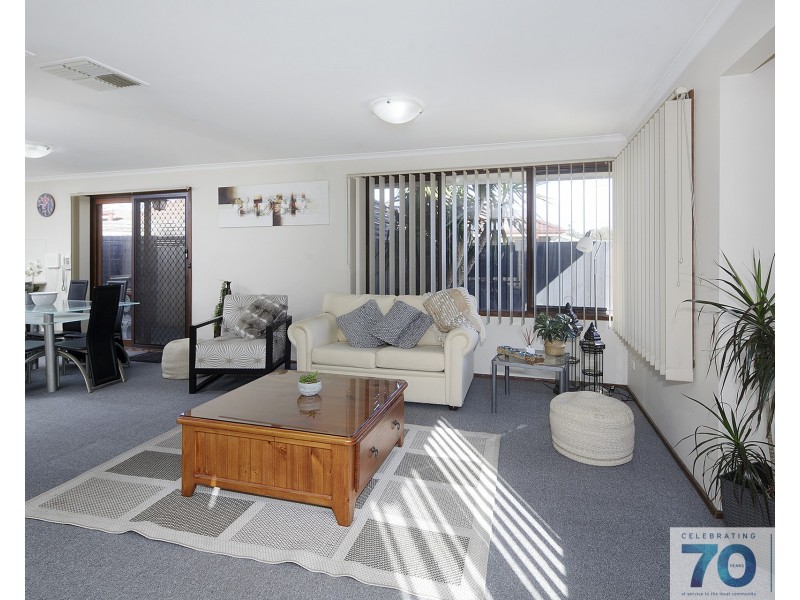 12 McLaren Avenue, Cranbourne VIC 3977