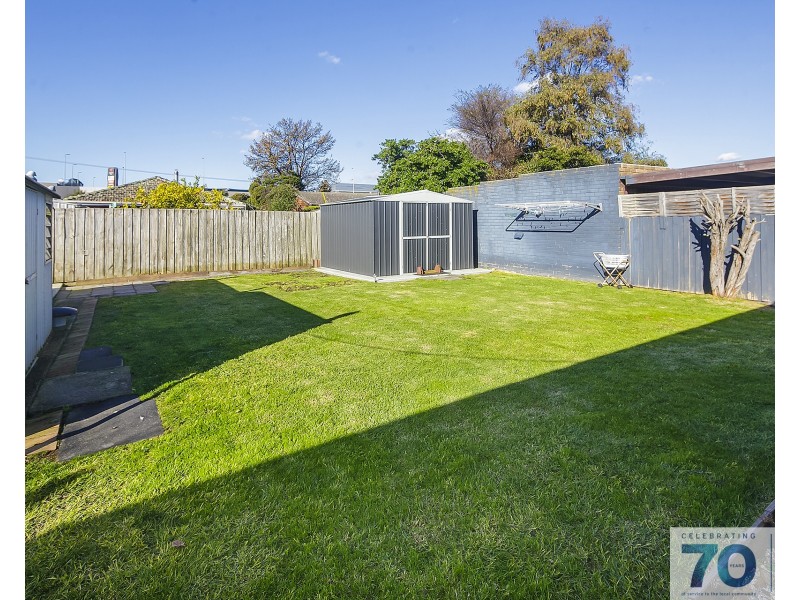 12 McLaren Avenue, Cranbourne VIC 3977