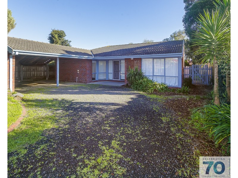 59 Lawless Drive, Cranbourne North VIC 3977
