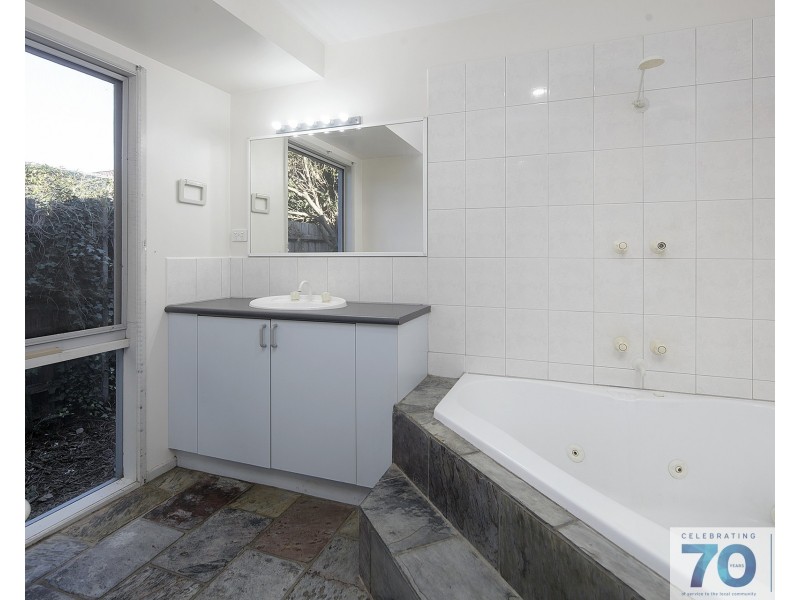59 Lawless Drive, Cranbourne North VIC 3977