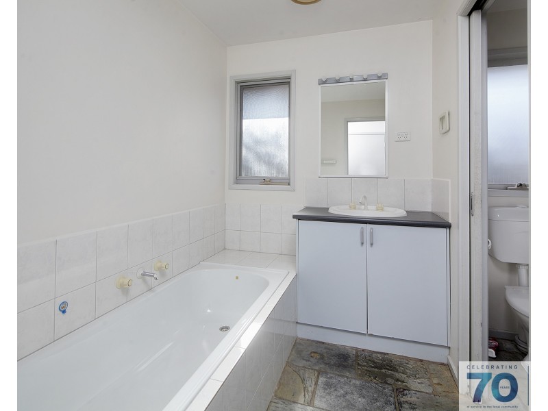 59 Lawless Drive, Cranbourne North VIC 3977