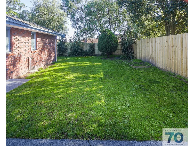 59 Lawless Drive, Cranbourne North VIC 3977