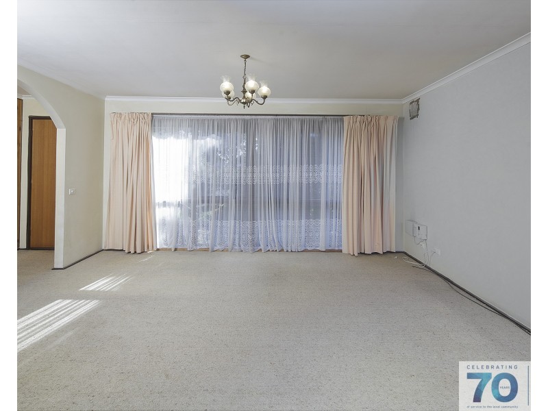 10 Camms Road, Cranbourne VIC 3977