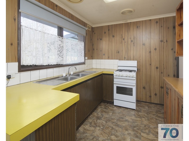 10 Camms Road, Cranbourne VIC 3977