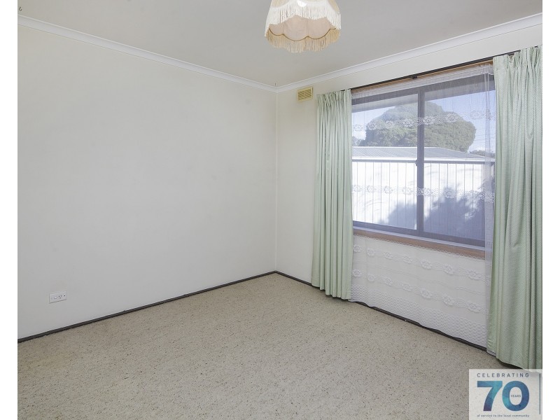 10 Camms Road, Cranbourne VIC 3977