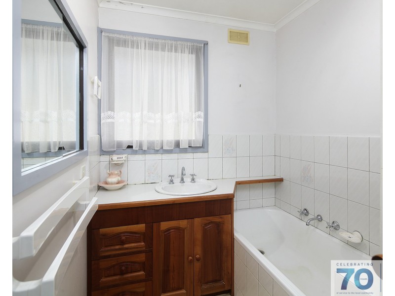 10 Camms Road, Cranbourne VIC 3977