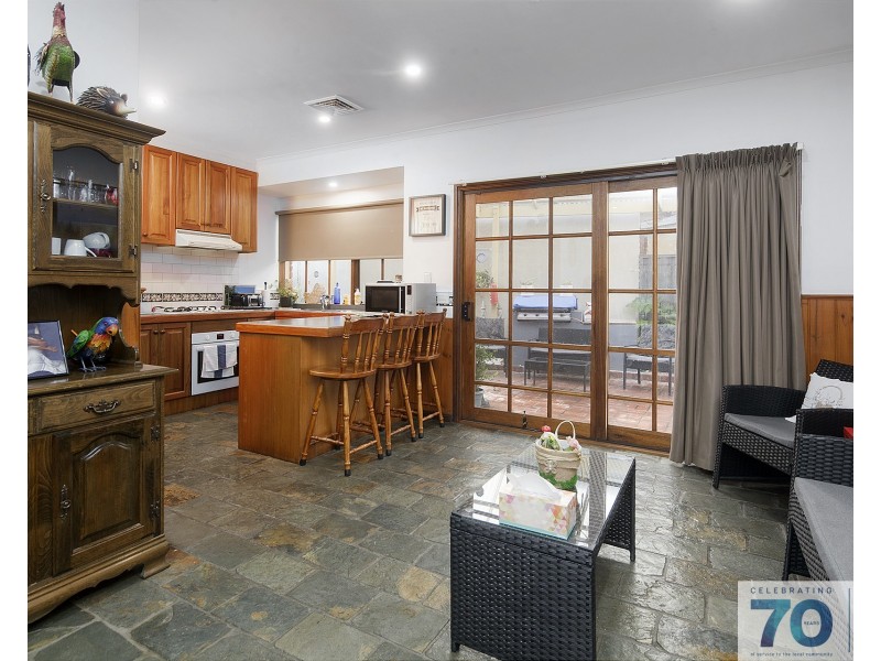 6 Hoya Court, Cranbourne North VIC 3977