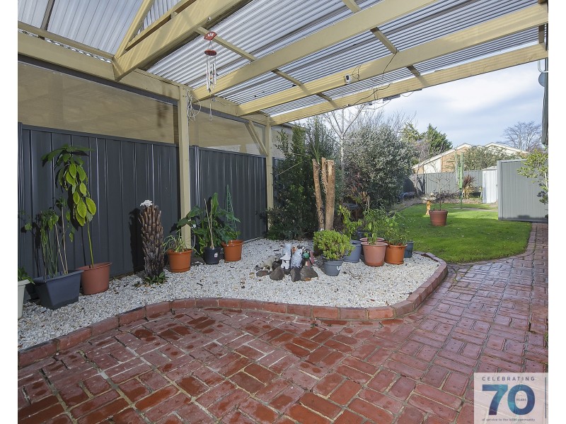 6 Hoya Court, Cranbourne North VIC 3977