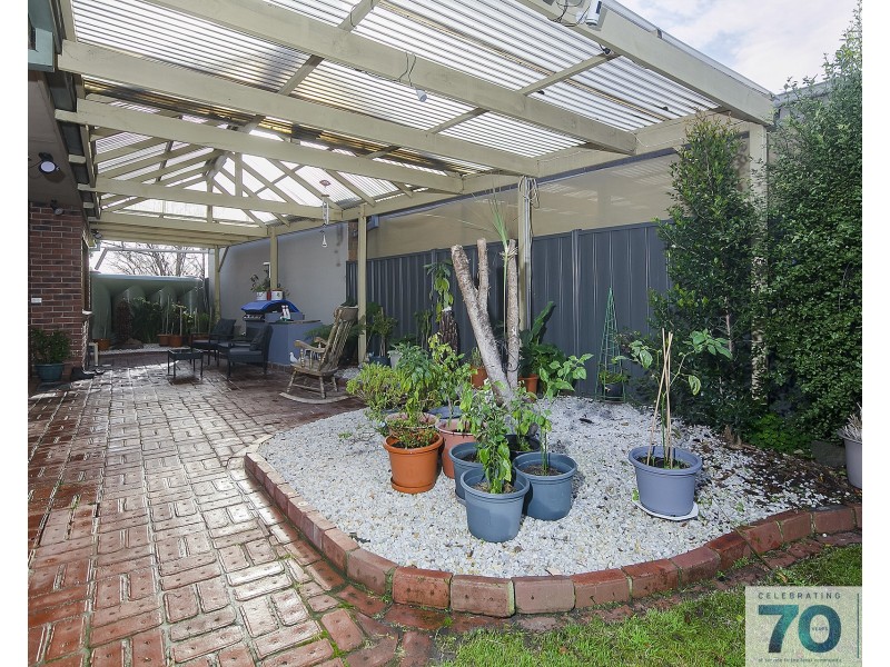 6 Hoya Court, Cranbourne North VIC 3977